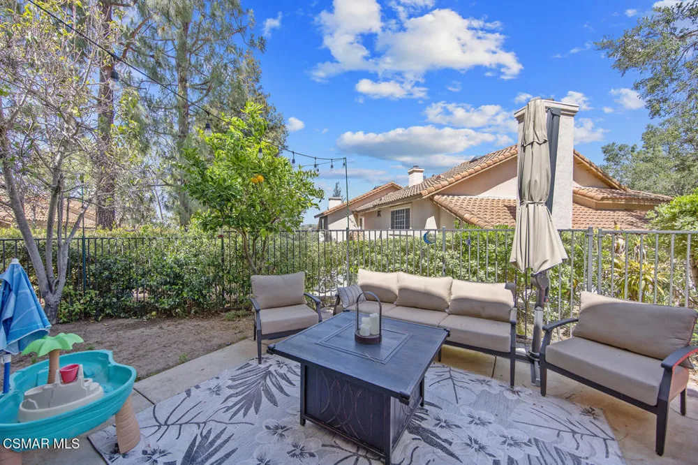 156 Windrose Drive Thousand Oaks, CA 91320
