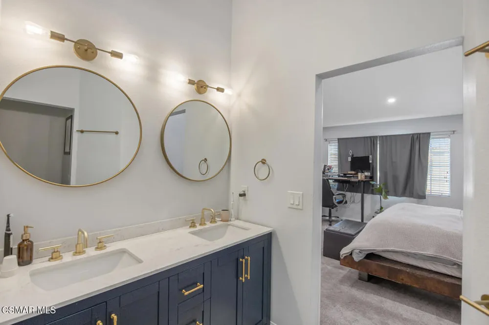 156 Windrose Drive Thousand Oaks, CA 91320
