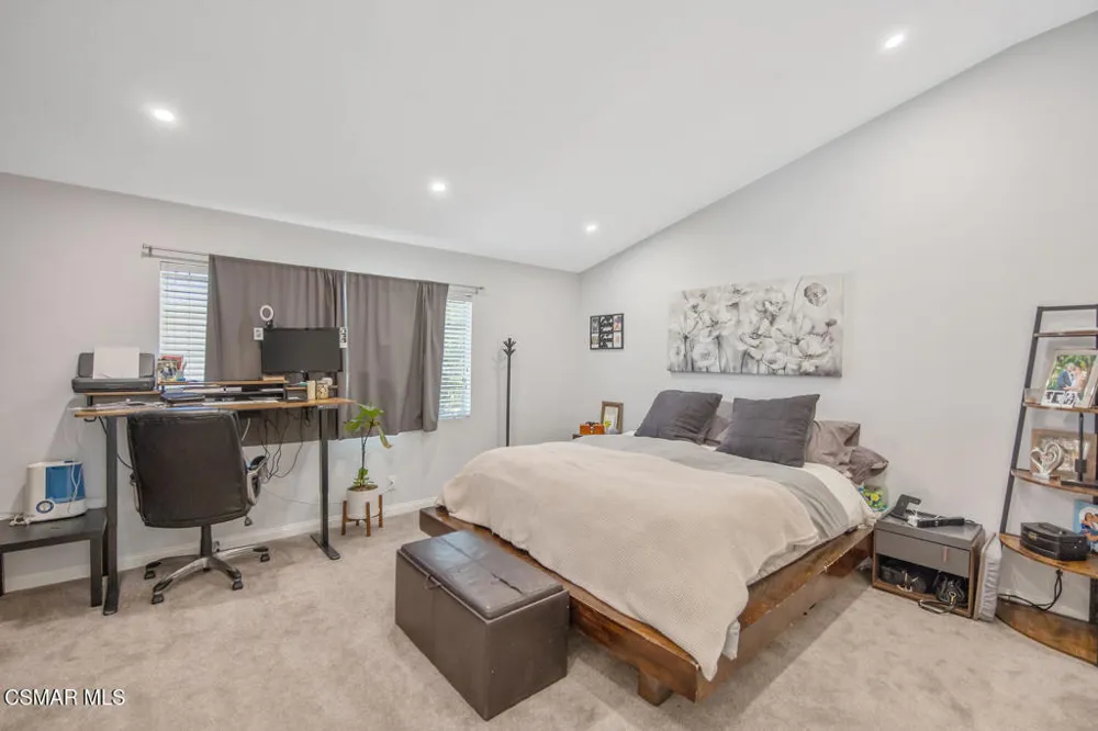 156 Windrose Drive Thousand Oaks, CA 91320