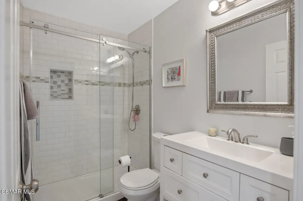 156 Windrose Drive Thousand Oaks, CA 91320