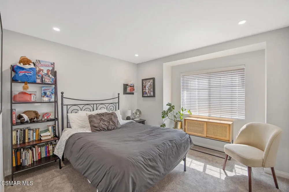156 Windrose Drive Thousand Oaks, CA 91320