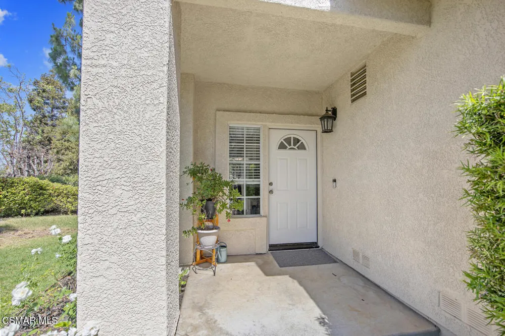156 Windrose Drive Thousand Oaks, CA 91320