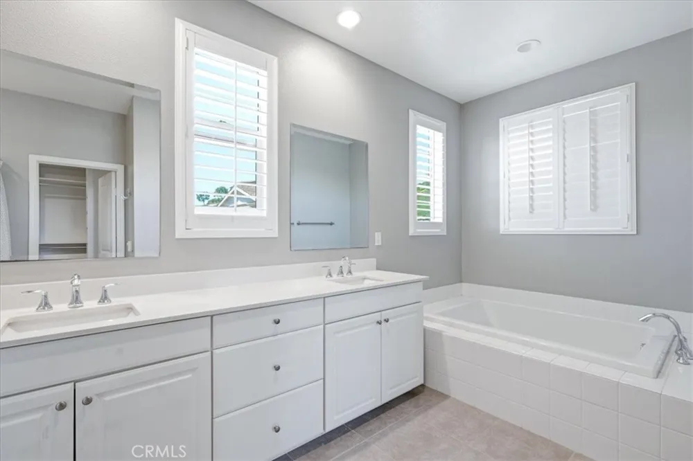 35 Lomada Rancho Mission Viejo, CA 92694