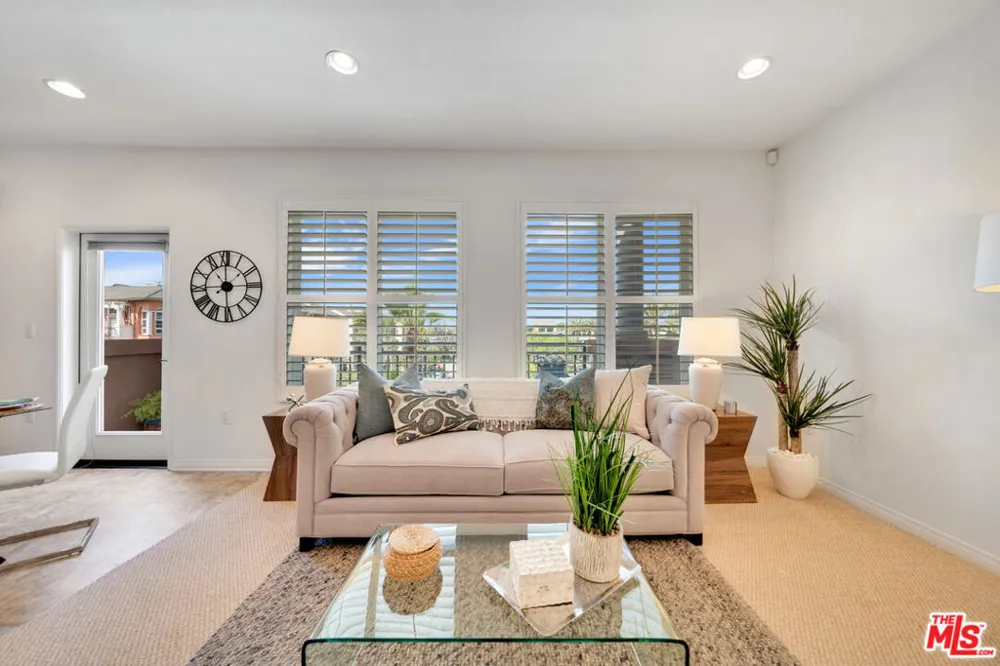 6020 Seabluff Drive #438 Playa Vista, CA 90094