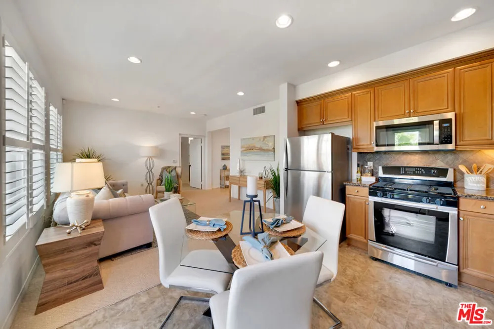 6020 Seabluff Drive #438 Playa Vista, CA 90094