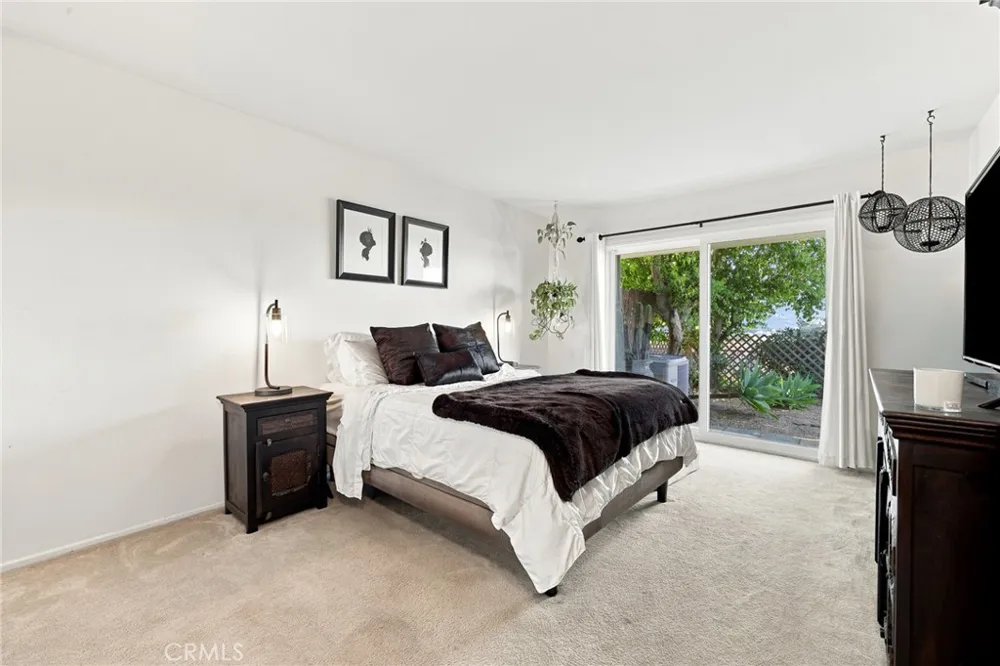 701 Blue Oak Avenue Newbury Park, CA 91320