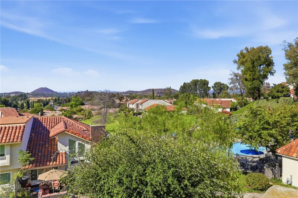 701 Blue Oak Avenue Newbury Park, CA 91320