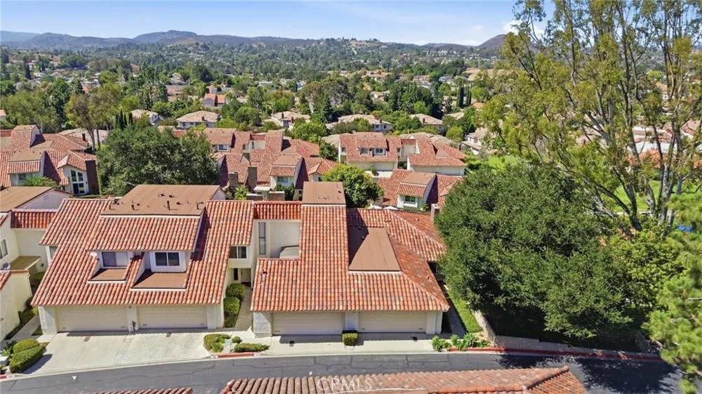 701 Blue Oak Avenue Newbury Park, CA 91320