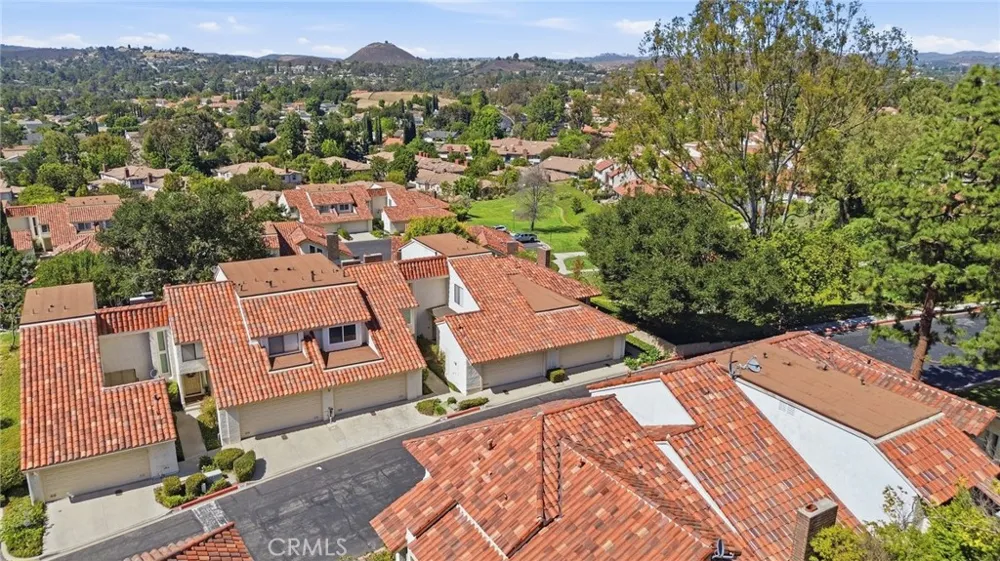 701 Blue Oak Avenue Newbury Park, CA 91320