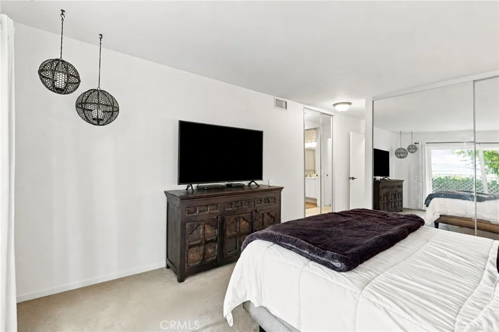 701 Blue Oak Avenue Newbury Park, CA 91320