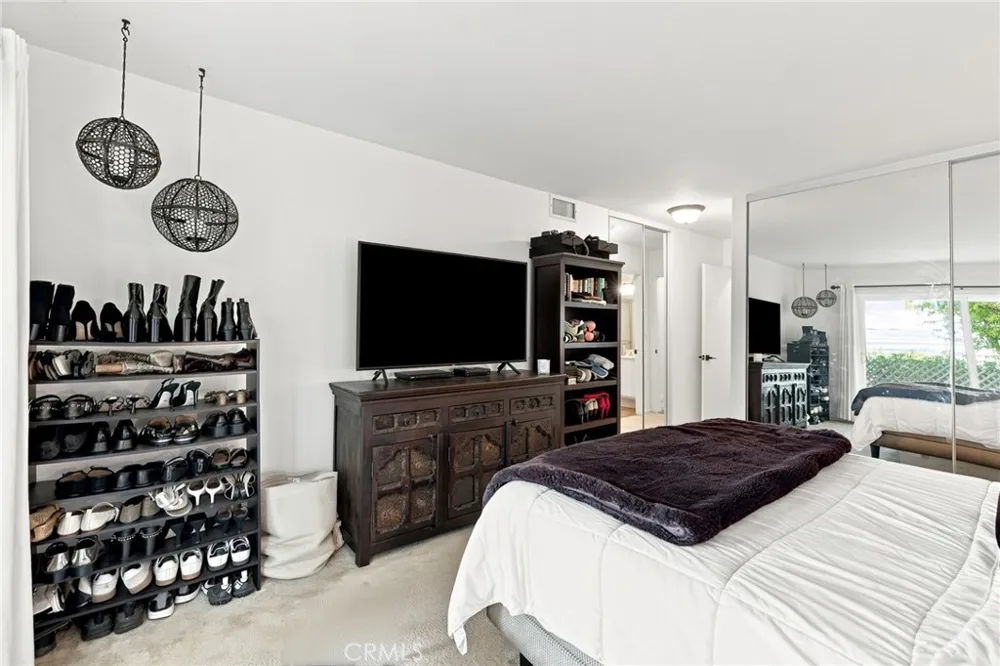 701 Blue Oak Avenue Newbury Park, CA 91320