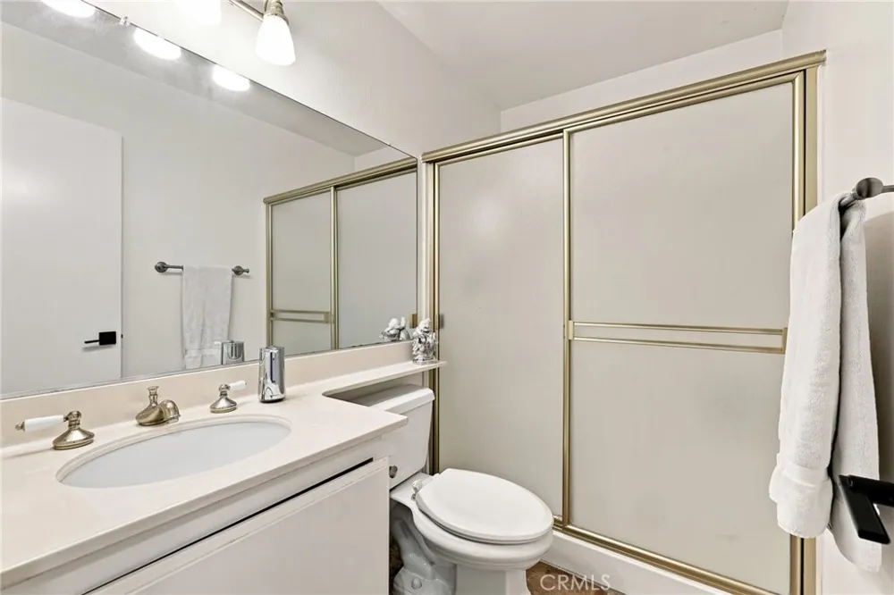 701 Blue Oak Avenue Newbury Park, CA 91320