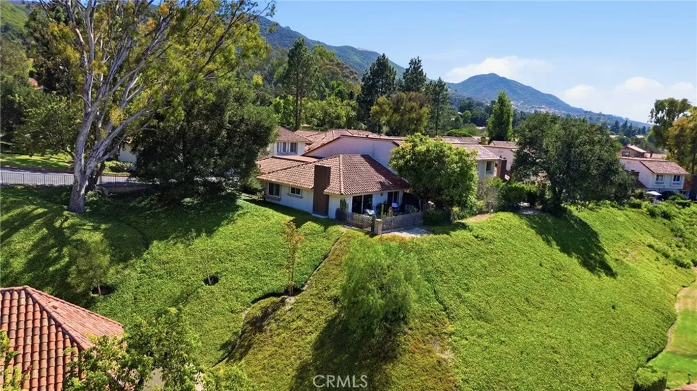 701 Blue Oak Avenue Newbury Park, CA 91320