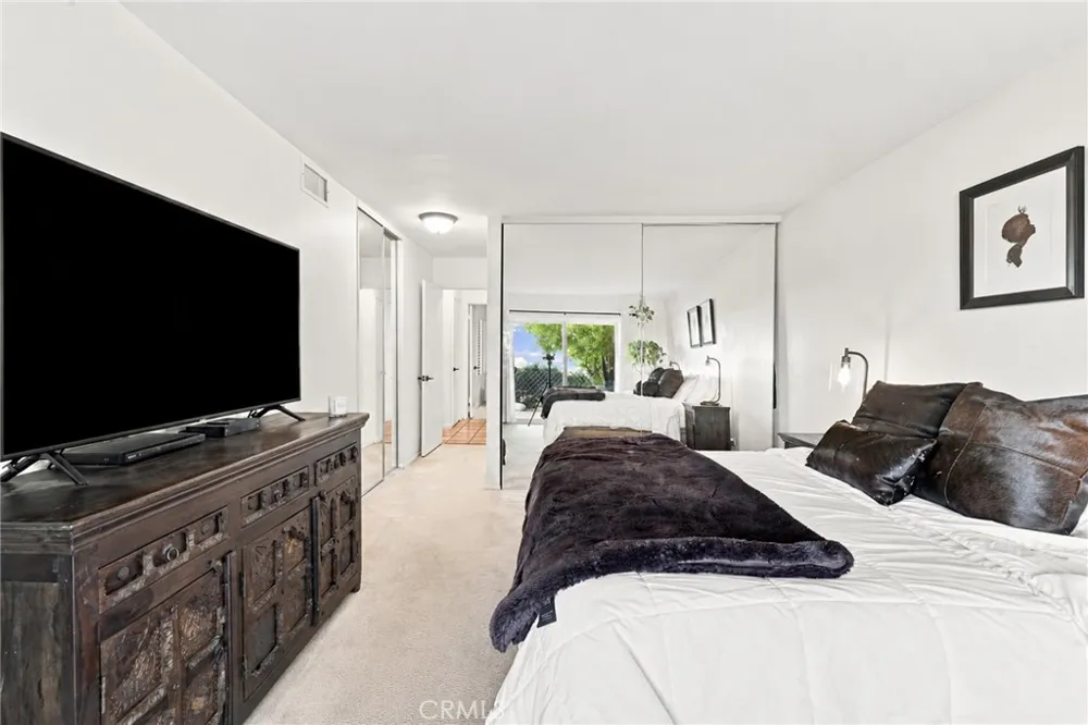 701 Blue Oak Avenue Newbury Park, CA 91320