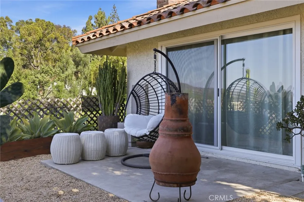 701 Blue Oak Avenue Newbury Park, CA 91320