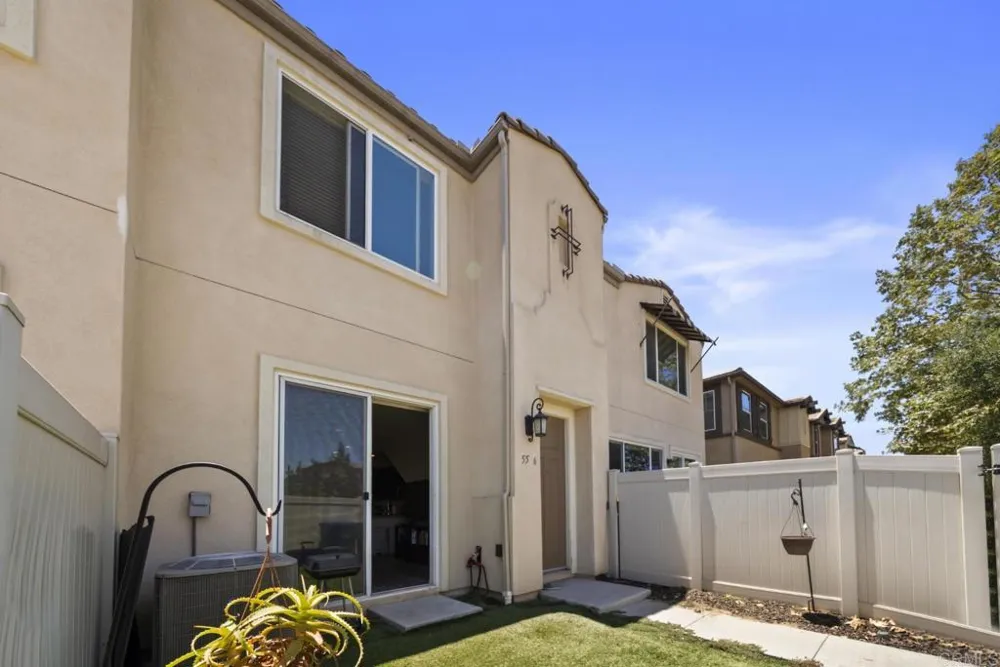 5526 Santa Alicia San Diego, CA 92154