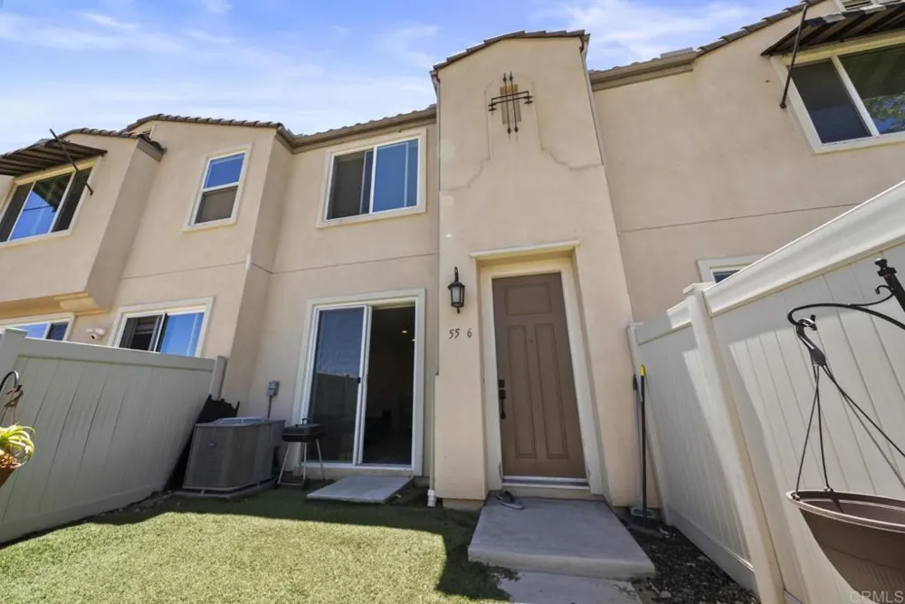 5526 Santa Alicia San Diego, CA 92154