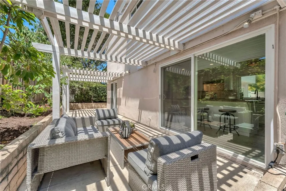 11 Almond Tree Irvine, CA 92612