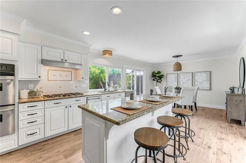 11 Almond Tree Irvine, CA 92612