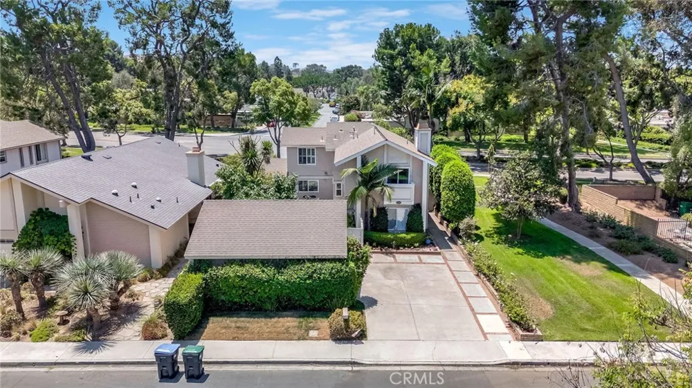 11 Almond Tree Irvine, CA 92612