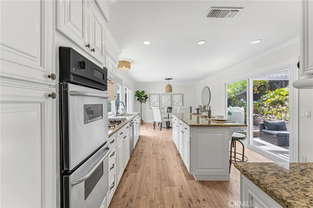 11 Almond Tree Irvine, CA 92612