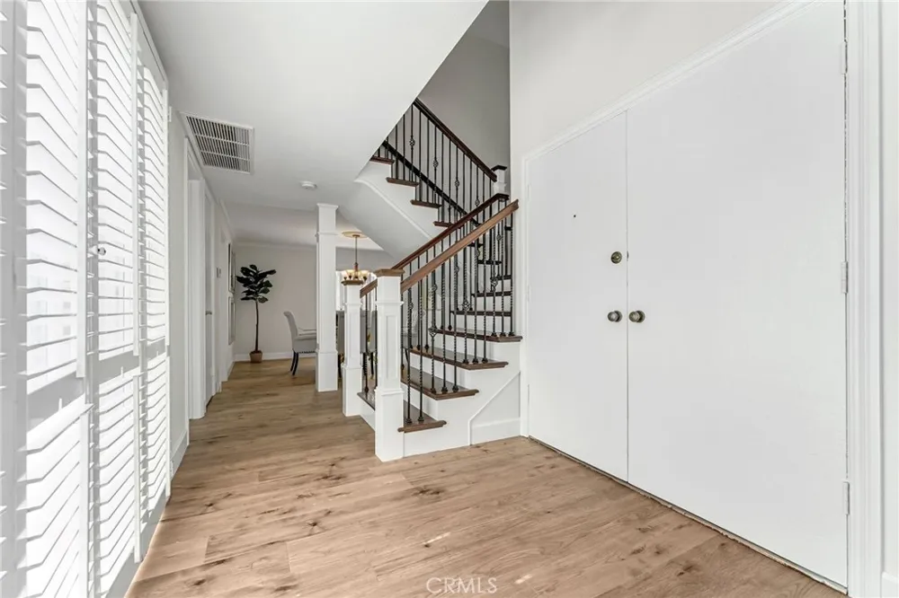 11 Almond Tree Irvine, CA 92612