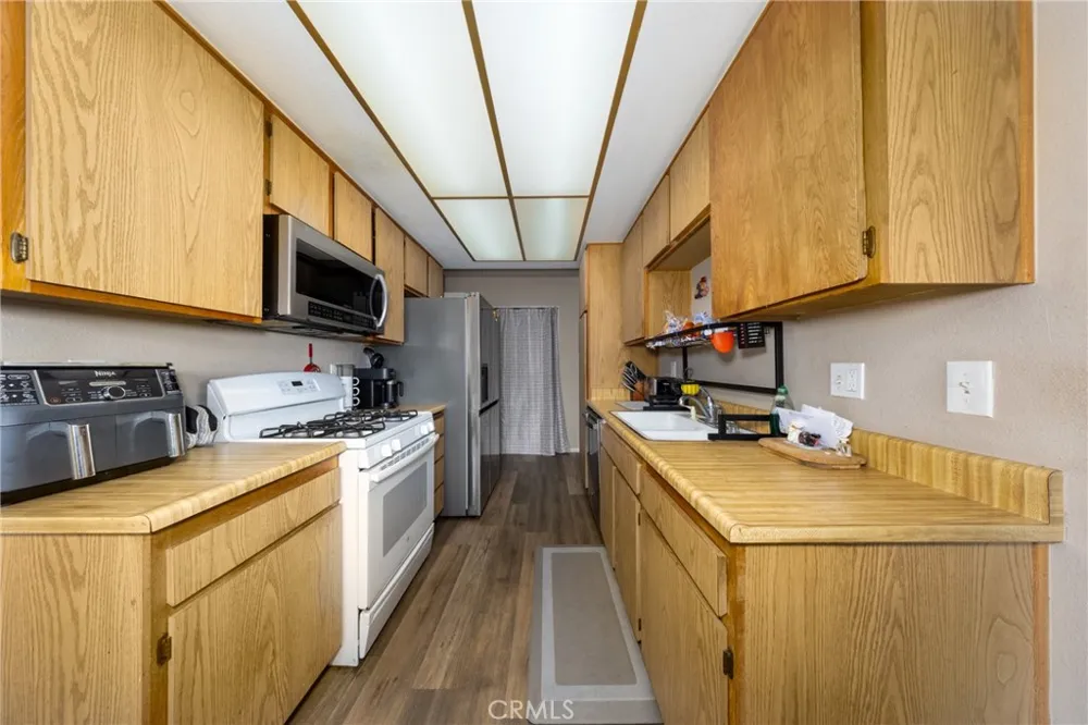 3180 Little Mountain #B San Bernardino, CA 92405