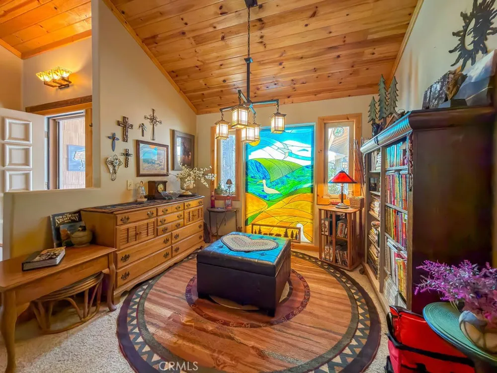15901 Edgewood Pine Mountain Club, CA 93222