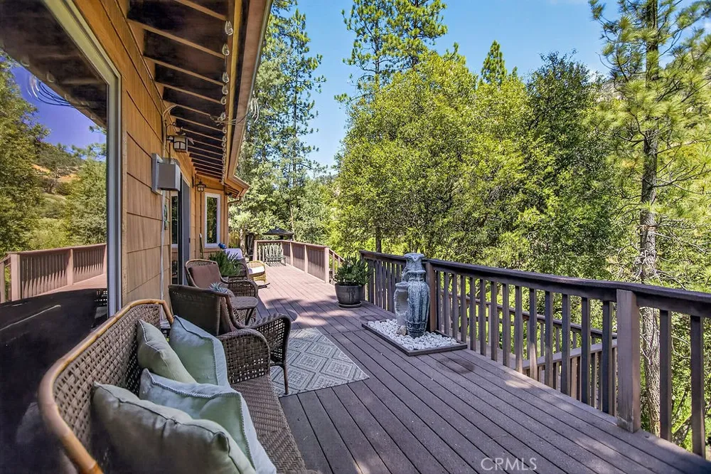 15901 Edgewood Pine Mountain Club, CA 93222