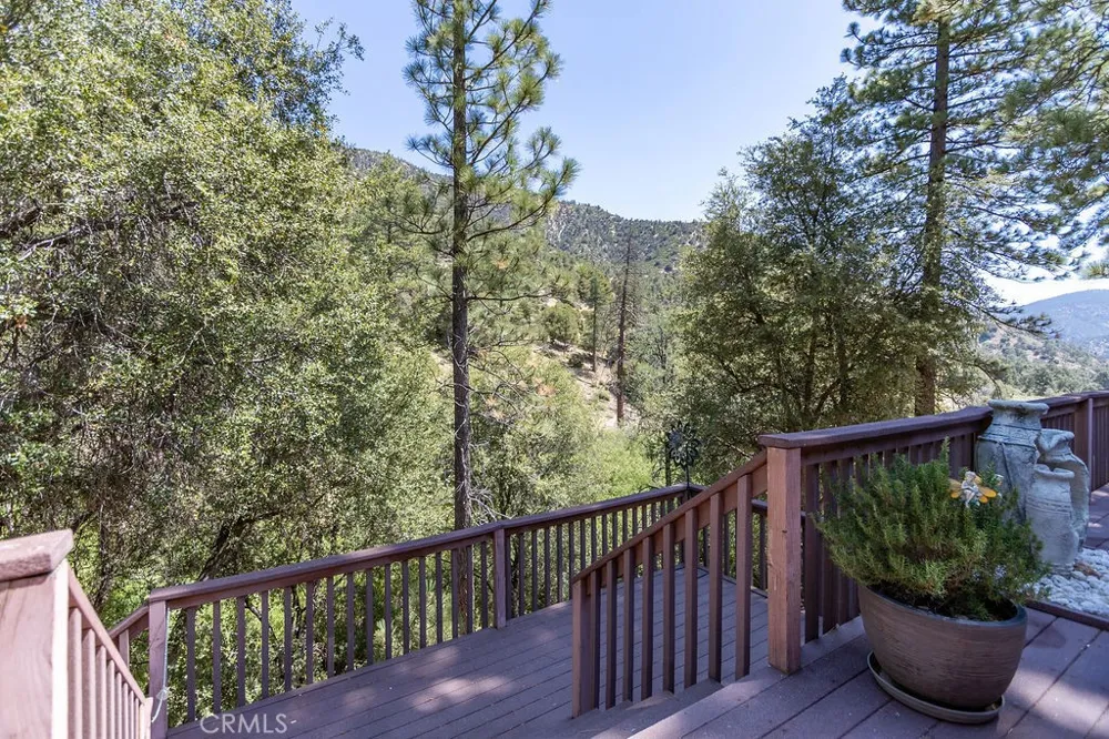 15901 Edgewood Pine Mountain Club, CA 93222
