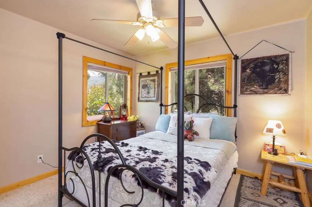 15901 Edgewood Pine Mountain Club, CA 93222