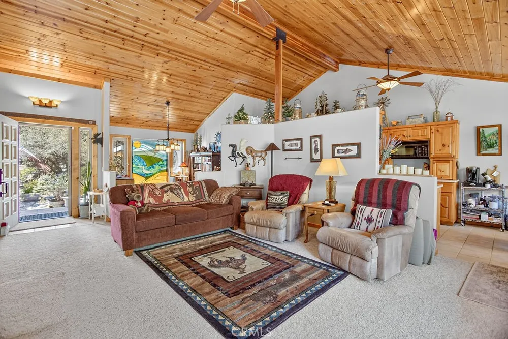 15901 Edgewood Pine Mountain Club, CA 93222