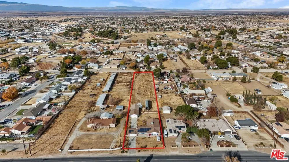 4631 W Avenue M8 Quartz Hill, CA 93536