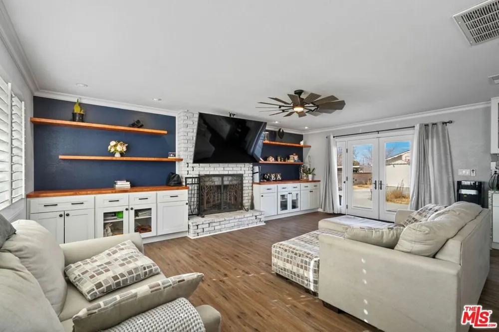 4631 W Avenue M8 Quartz Hill, CA 93536
