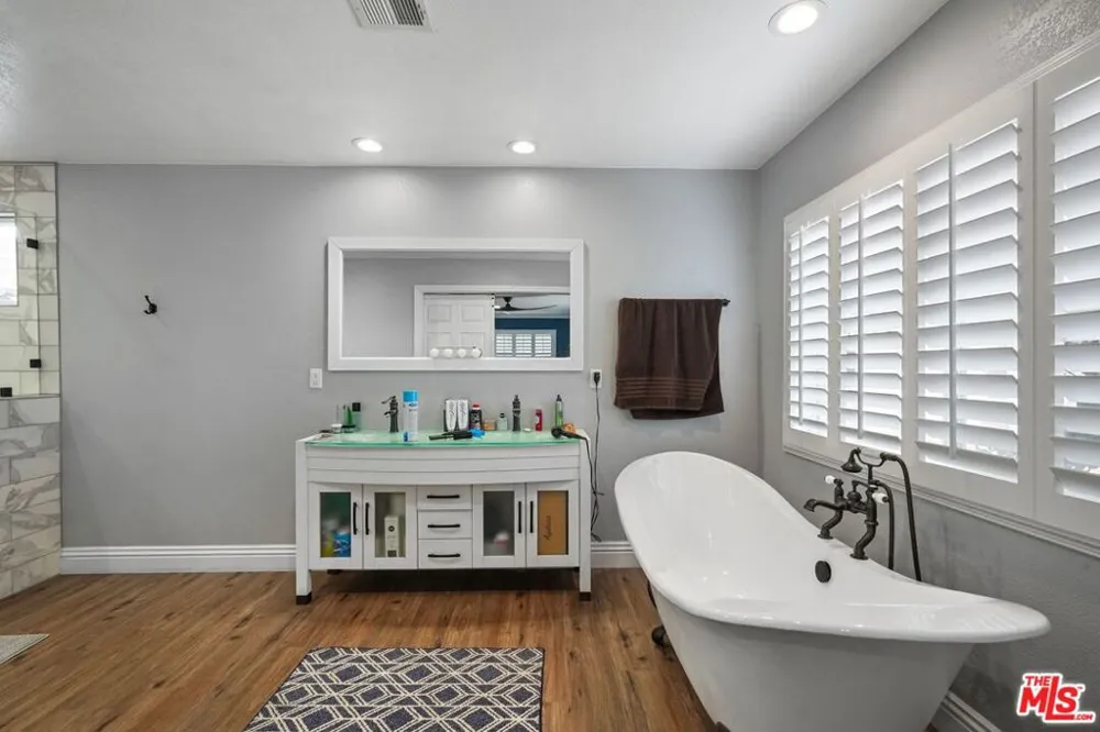 4631 W Avenue M8 Quartz Hill, CA 93536