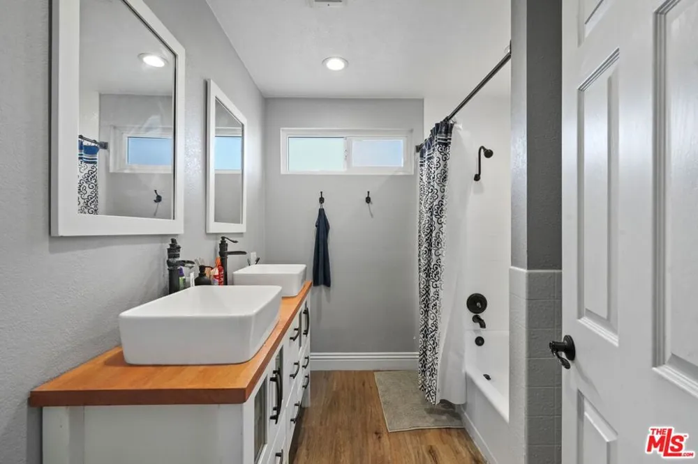 4631 W Avenue M8 Quartz Hill, CA 93536