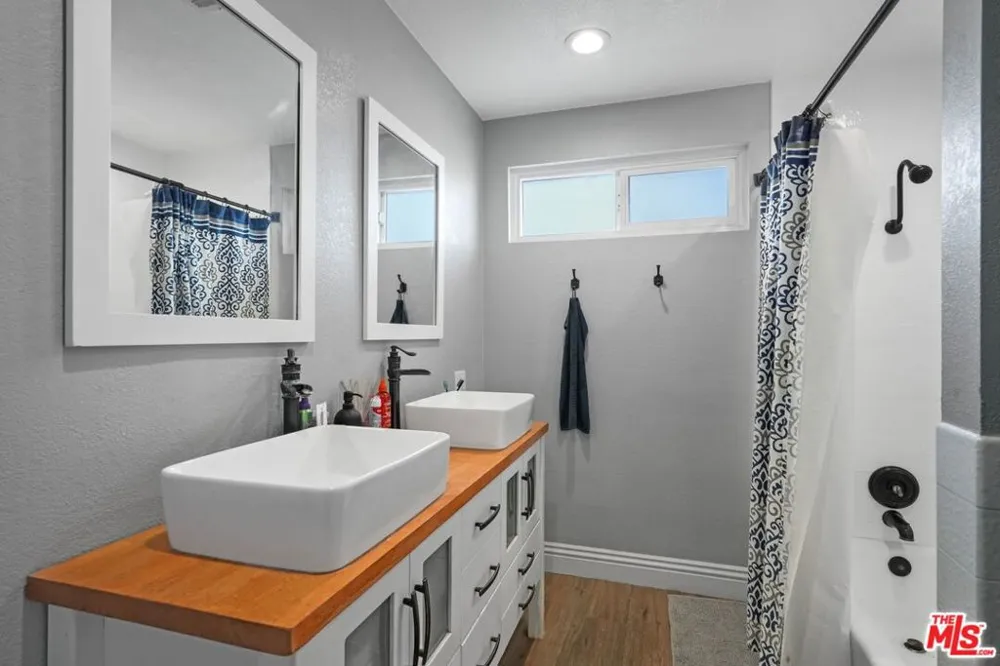 4631 W Avenue M8 Quartz Hill, CA 93536