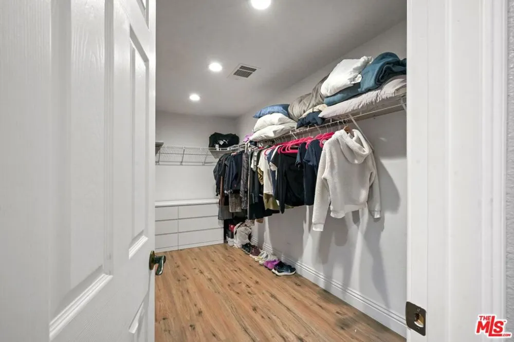 4631 W Avenue M8 Quartz Hill, CA 93536