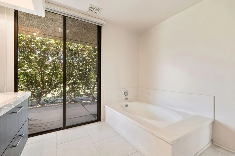 11 Dartmouth Drive Rancho Mirage, CA 92270