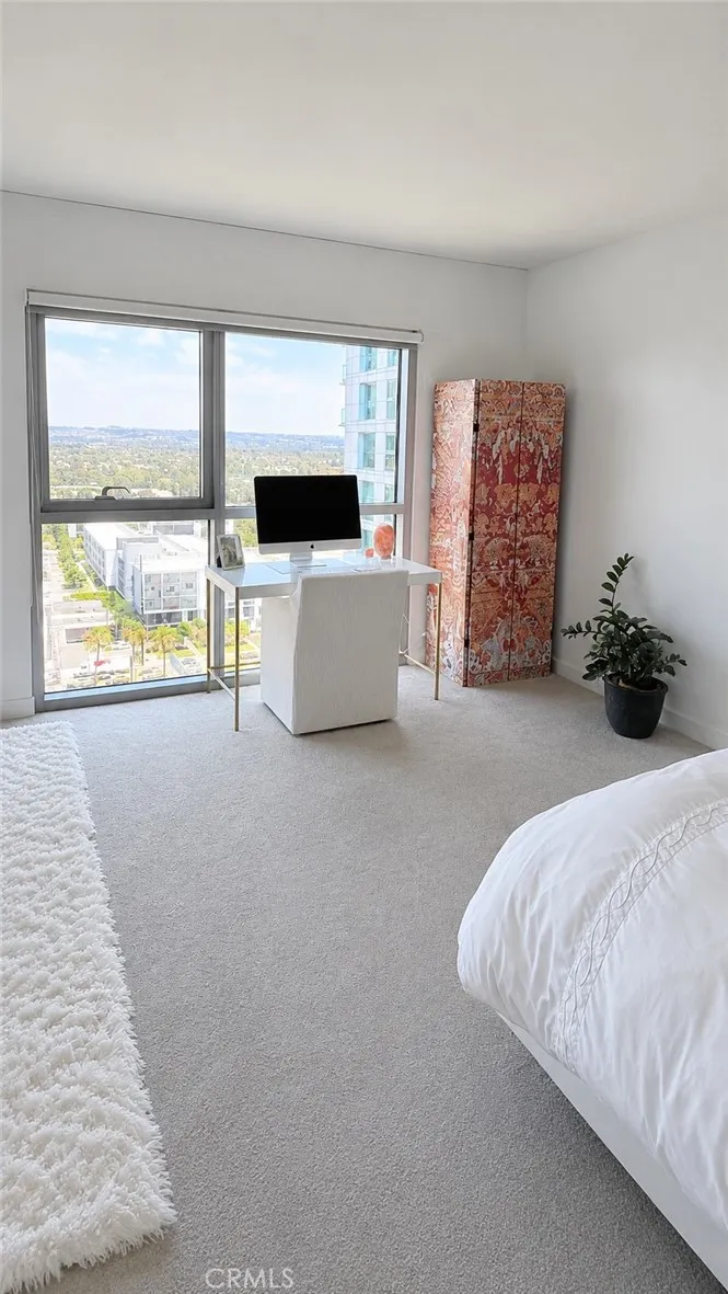 13650 Marina Pointe Drive #1708 Marina del Rey, CA 90292