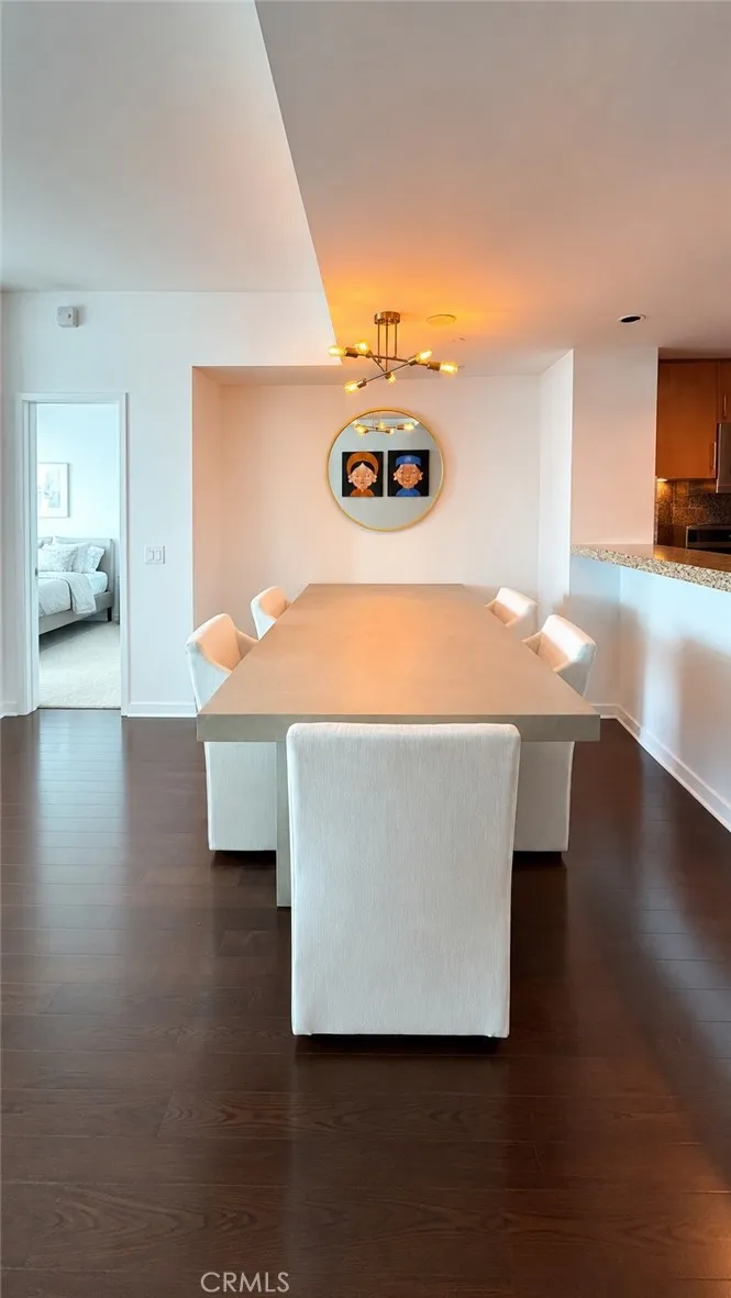 13650 Marina Pointe Drive #1708 Marina del Rey, CA 90292
