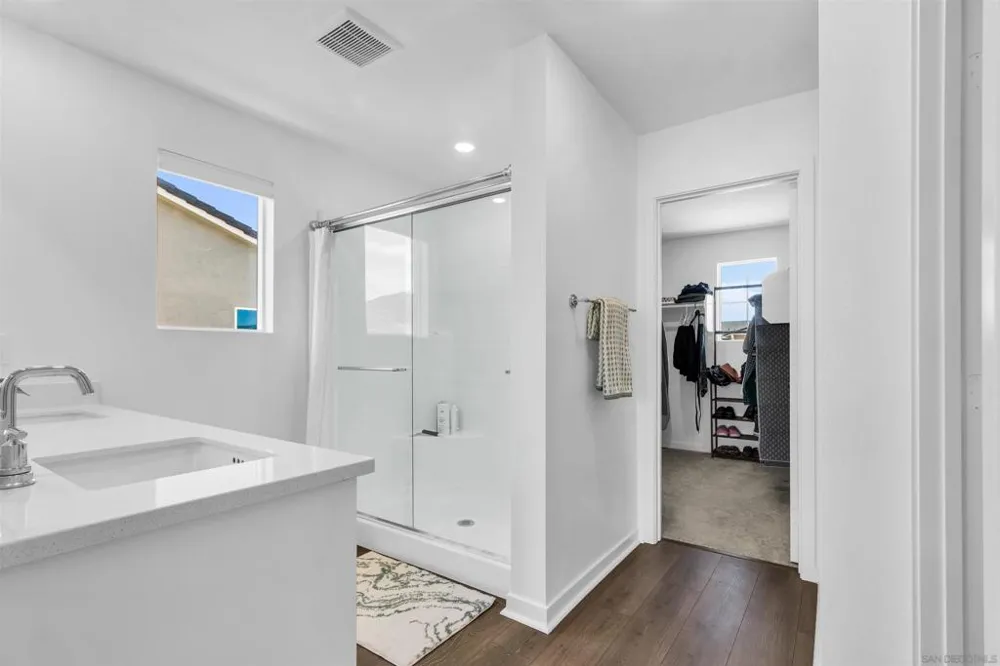 34470 Sakura French Valley, CA 92596
