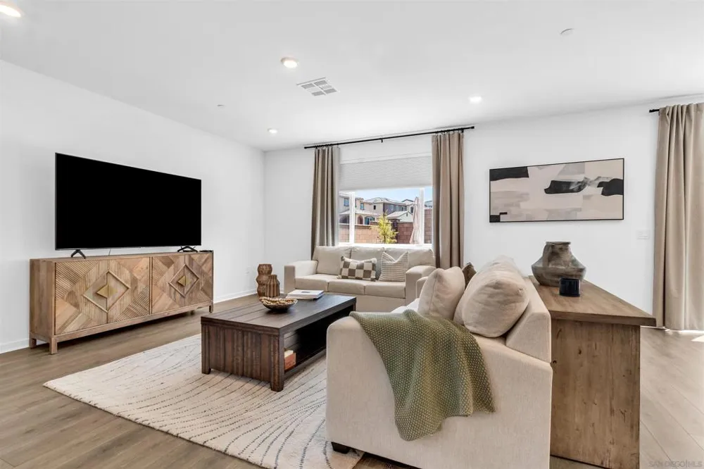 34470 Sakura French Valley, CA 92596