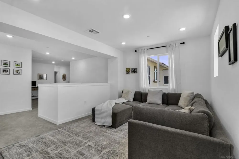 34470 Sakura French Valley, CA 92596