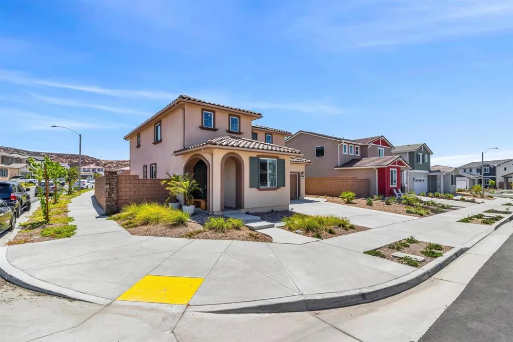 34470 Sakura French Valley, CA 92596