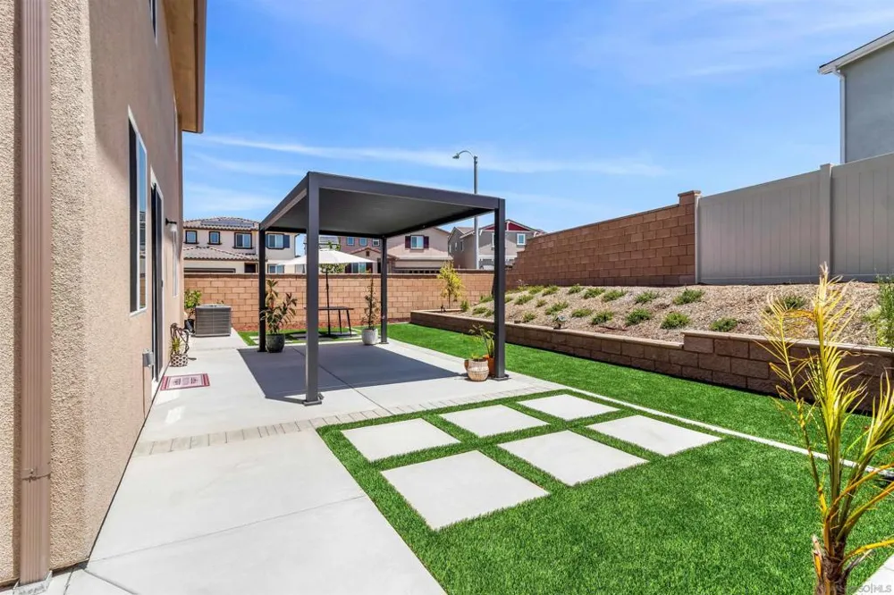 34470 Sakura French Valley, CA 92596