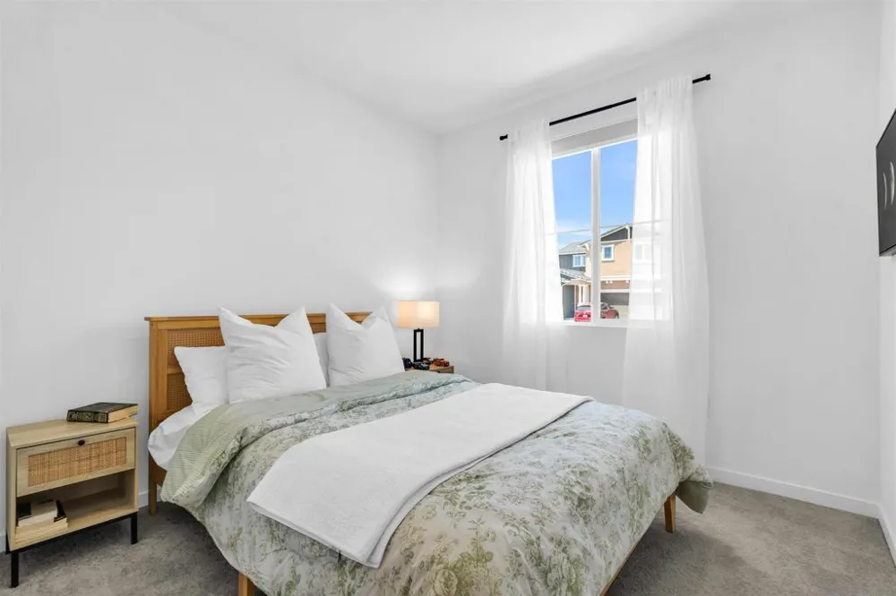 34470 Sakura French Valley, CA 92596