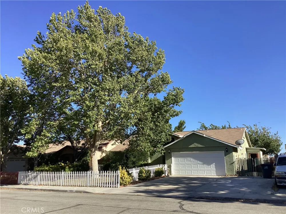 2116 Phlox Rosamond, CA 93560