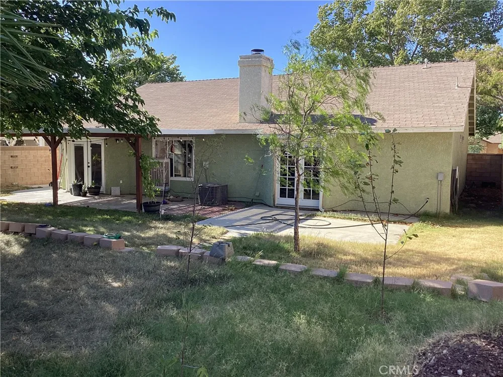 2116 Phlox Rosamond, CA 93560