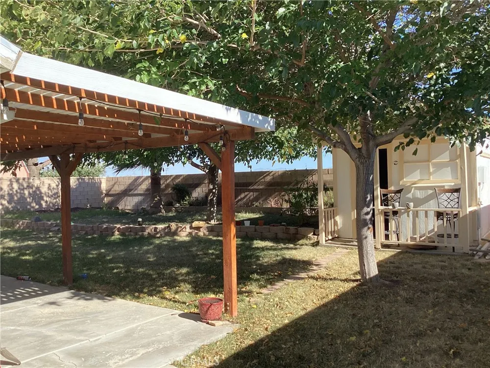 2116 Phlox Rosamond, CA 93560